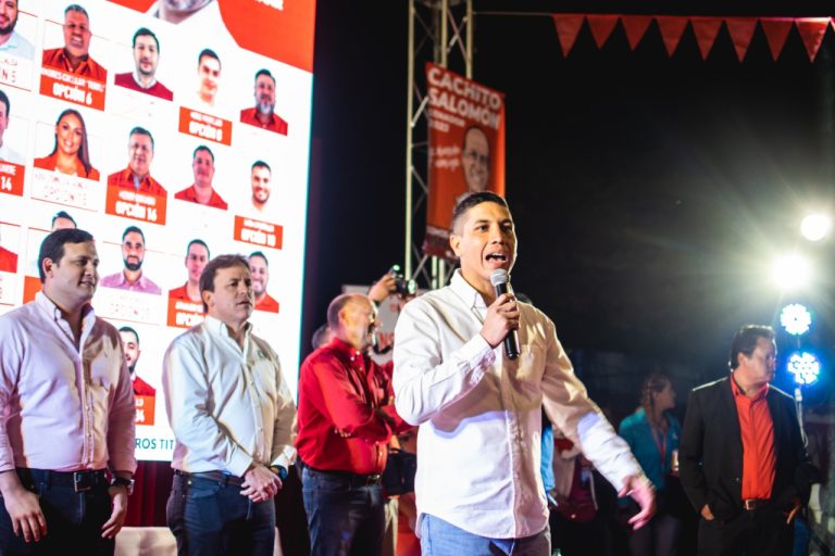 «Lilo» presentó su candidatura