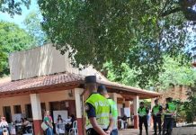 Constante ingreso de personas en Roosevelt