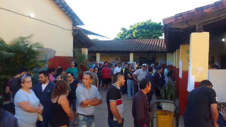Elecciones 2023: así se están desarrollando las votaciones en los locales más importantes