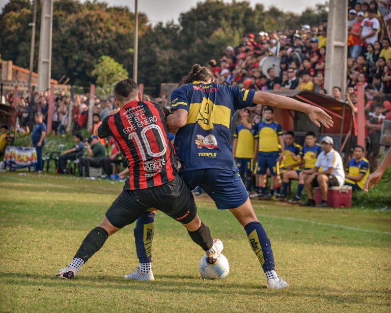 Una de las «semis» se define este domingo