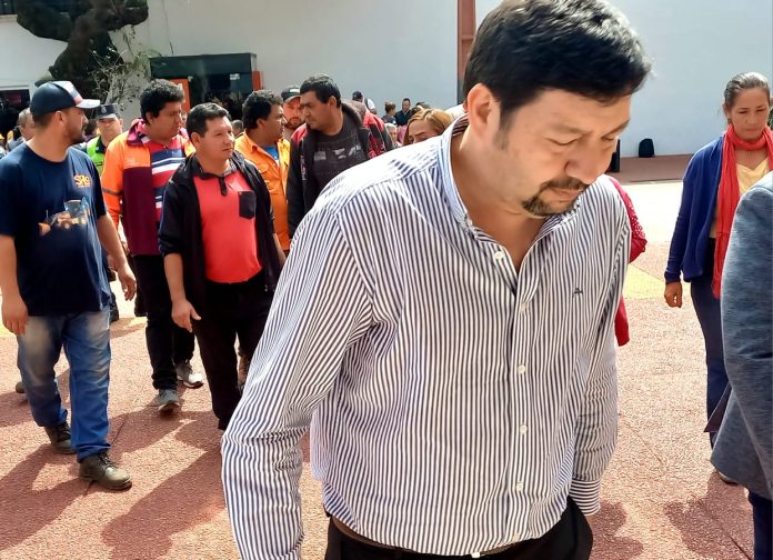 "Pacho" Gómez aparece con doble "zoquete"