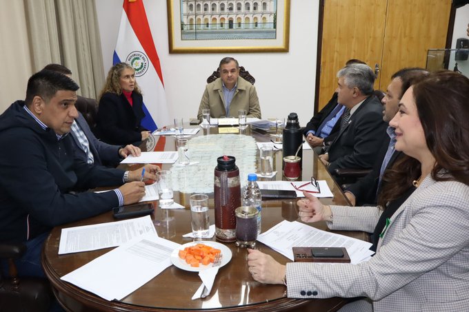 Las comisiones que se encargarán de estudiar el pedido de intervención para las municipalidades de Asunción y Ciudad del Este