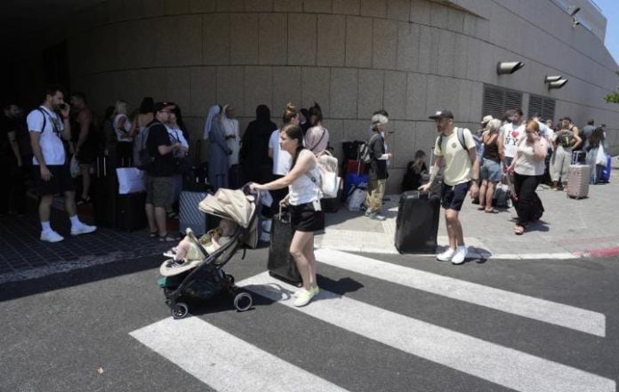 Escalada Israel-Irán: alrededor de 220 paraguayos se encuentran en Israel, según embajador