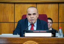 Núñez es reelecto como presidente del Senado