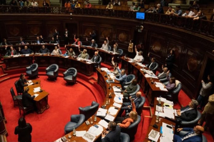 Por primera vez en la región, Uruguay aprueba una ley que permite la eutanasia