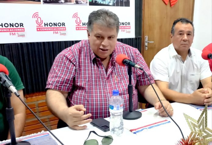 Edgar López dice que tiene "comentarios" de que Felipe Salomón se fue a "llorarle" a Horacio Cartes