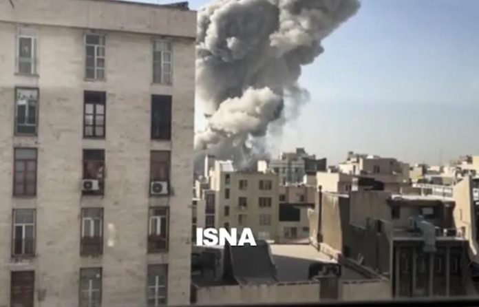 Israel y EE.UU. lanzan ofensiva contra «decenas de objetivos militares» en Irán