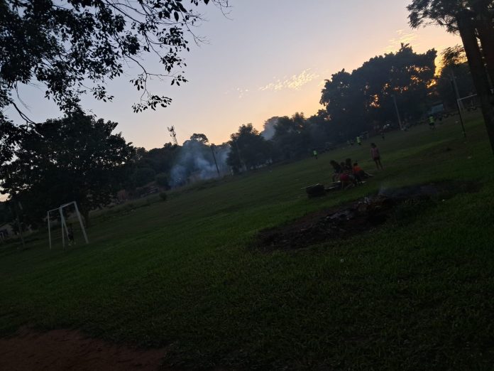 Quemazón en plena práctica de fútbol