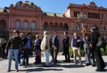 Milei, presidente de Argentina, restablece el acceso de la prensa a la presidencia tras la polémica generada por la prohibición