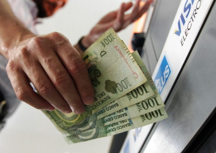 El salario mínimo sube 5 % y será de G. 3.044.000