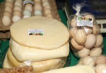 Feria de Agricultura Familiar en la Dirección de Comercialización del MAG