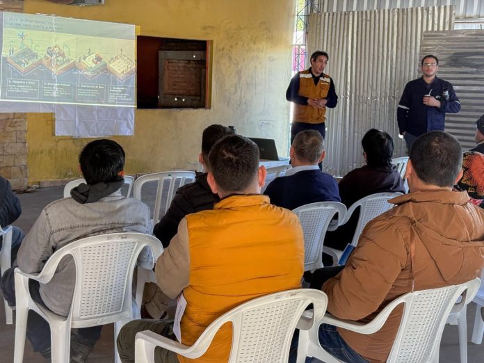 Avelino Martínez: informan a vecinos sobre avance de obras